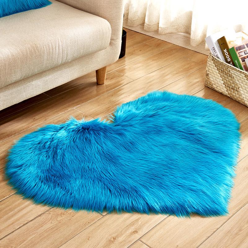 Heart-Shaped Plush Non-Slip Rug for Home Decor - Cute Girl Style
