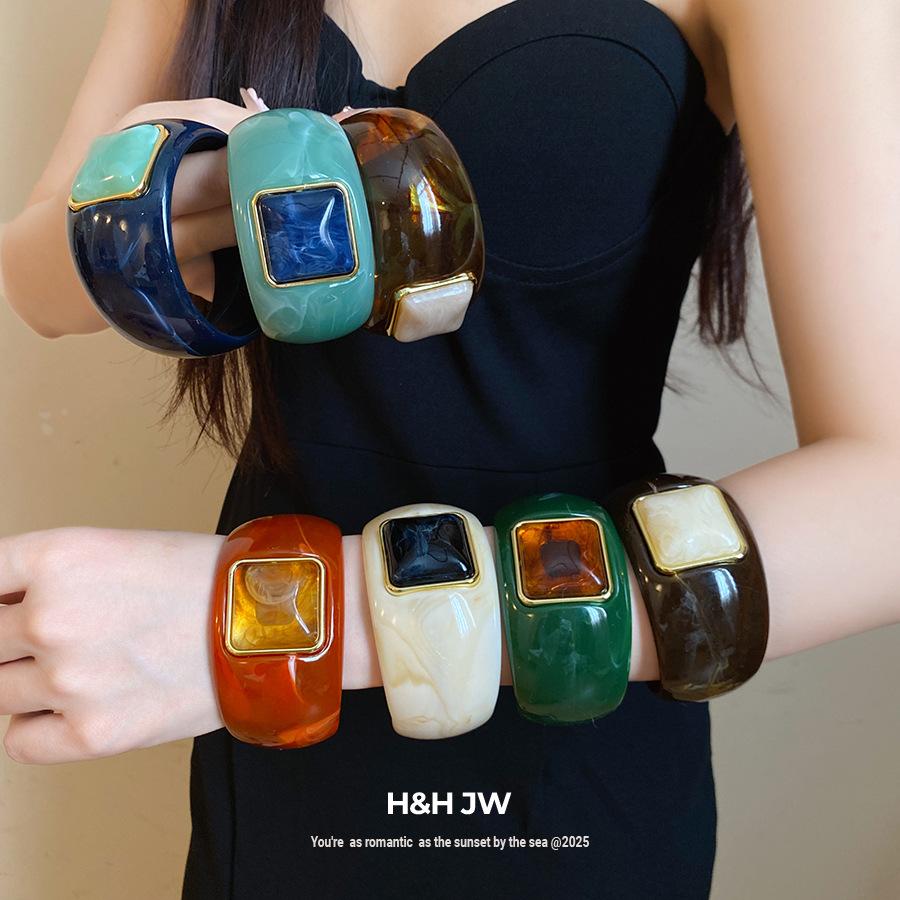 Gradient Acrylic Square Bracelet Fashion Wholesale Jewelry