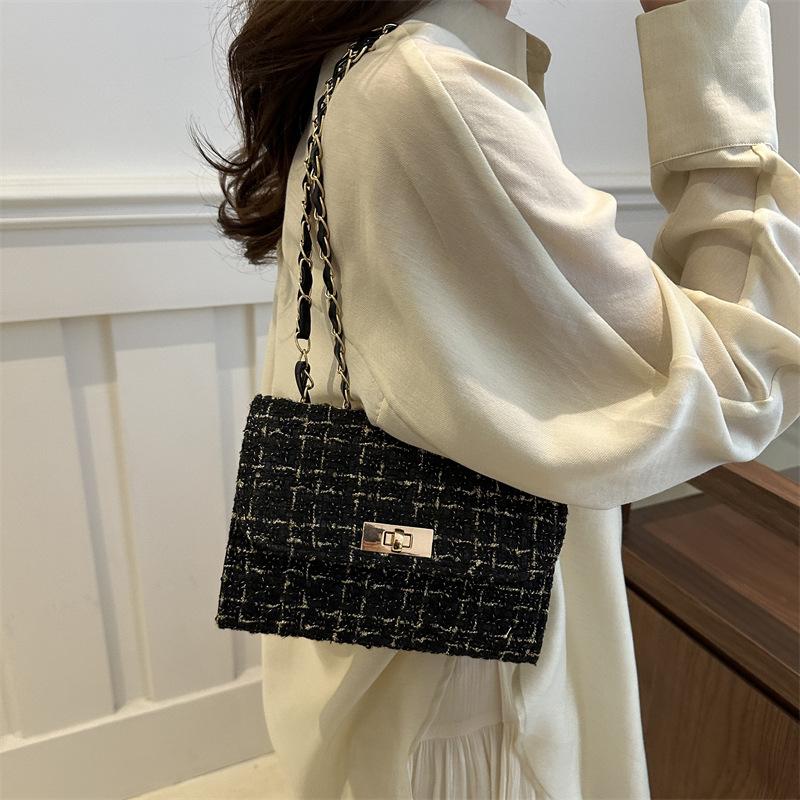 Die beliebte kleine quadratische Tasche dieses Jahres 2024, neue lässige, personalisierte Umhängetasche, modische, lässige Umhängetasche mit großem Fassungsvermögen