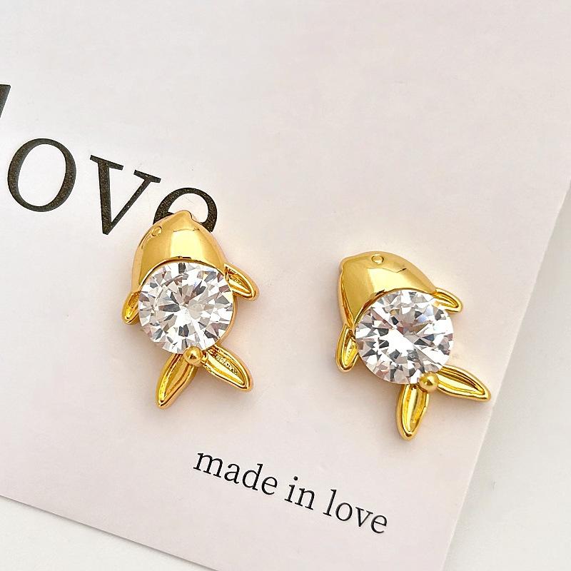 Creative Cute Little Fish Zircon Stud Earrings, Unique Personality, Exquisite Marine Life Stud Earrings, Gentle And Elegant Temperament Earrings