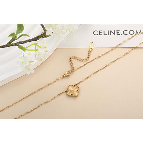 Titanium Steel 18K Four-leaf Clover Flower Necklace Does Not Fade Light Luxury 15MM Flower Single Flower Necklace