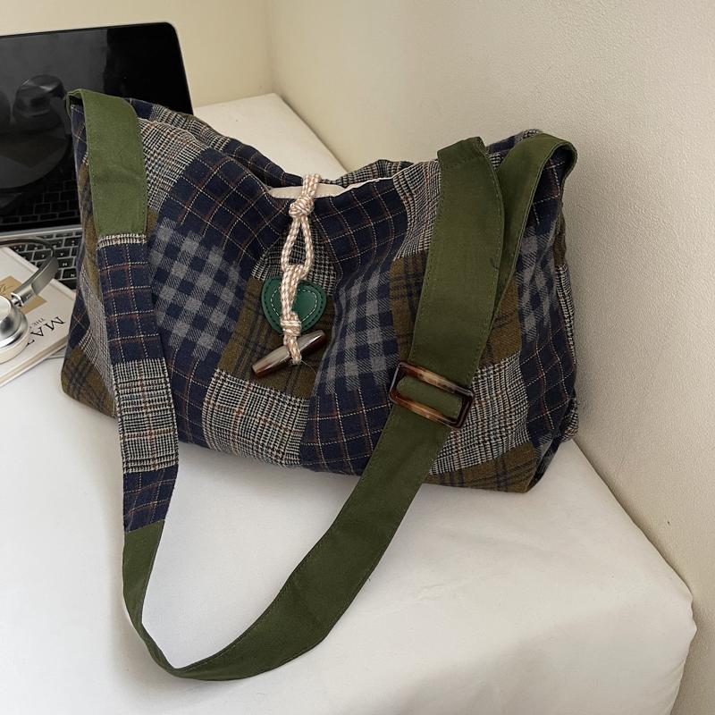 Pig Bag Women's Large Capacity Tote Bag Lightweight Retro Shoulder Crossbody Bag