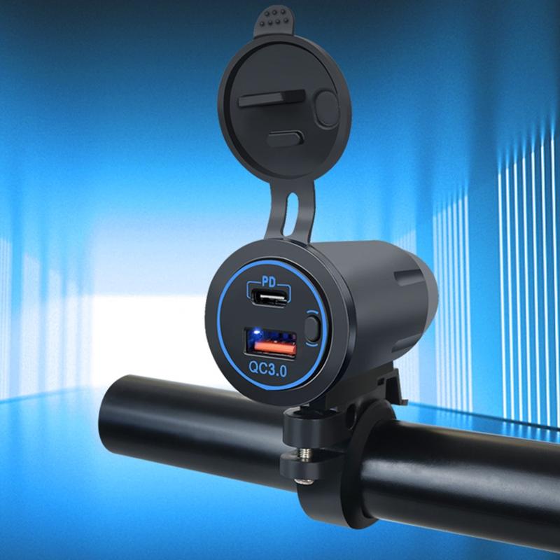 PD QC3.0 Doppel-USB-Ladebuchse Steckdose Netzteil mit wasserdichter staubdichter Abdeckung für 12/24V Auto Motorrad Boot ATV