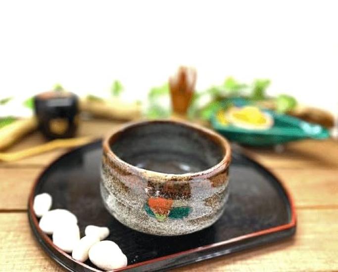 Hyakukaen Kutani Matcha Bowl with Camellia and Ceramic Birds,