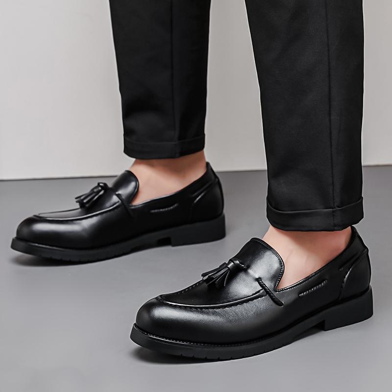 New Men's Charm Pointed Blue Green Tassels Leisure Shoes Male Dress Wedding Prom Homecoming Loafers Footwear Zapatos Hombre