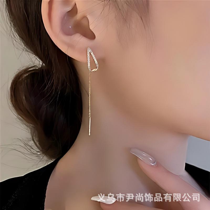 Copper-Plated Real Gold, Slightly Inlaid Zircon, Water Drop-Shaped Long Fringed Earrings, Niche Design Sense, Fashionable Earphones, Exquisite