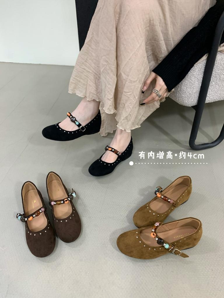 Mary Jane shoes women's 2025 autumn new French retro round head shallow mouth Mori series inner 4cm beaded women's shoes