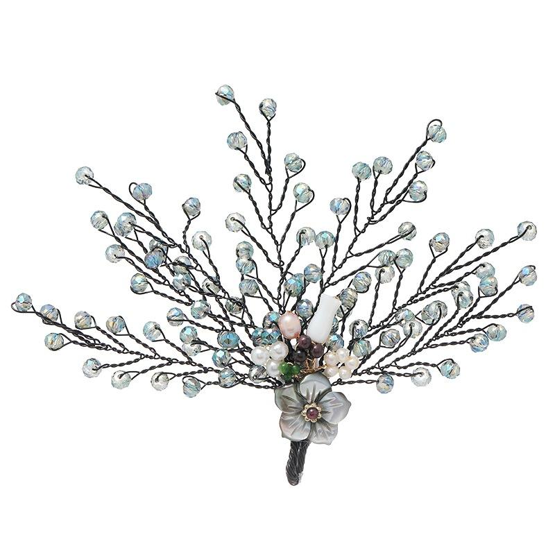 Natural crystal shell flower brooch women's high-end atmospheric retro elegant brooch jacket suit pin handmade jewelry