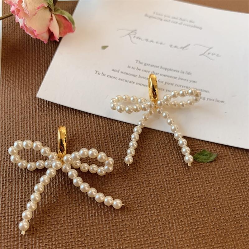 Elegant  Women's Bowknot Dangle Earring Fashion Trend Imitation Pearls Earring Beautiful and Chic Dangle Ear Studs Charm