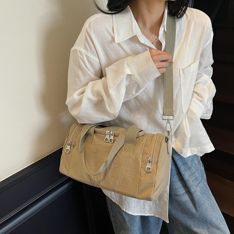 Waterproof Travel Bag Women's Shoulder Bag Solid Color Large Capacity Crossbody Bag
