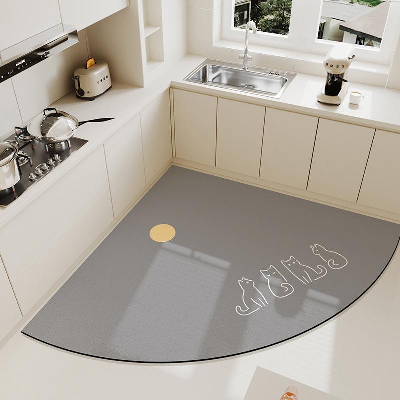 VIKAMA Cream Fan Carpet For The Kitchen Can Be Rubbed, Washable, Oil-Proof Floor Mat Heart-Shaped Non-Slip Mat Home Decoration
