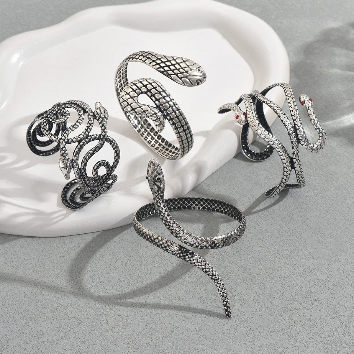 

Набор браслетов в стиле хип-хоп, персонализированный дизайн змеи, открытый браслет, инкрустированный бриллиантами, универсальные нишевые украшения для женщин