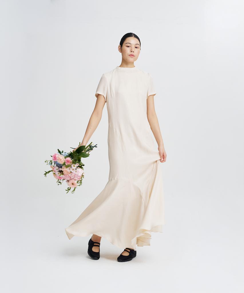 Haipeogeullipeu Ripple Maxi Dress