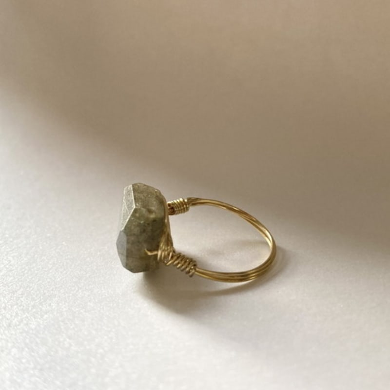 SUZURAN Spiritual Ring Labradorite Spiritual Gemstone Ring Labradorite