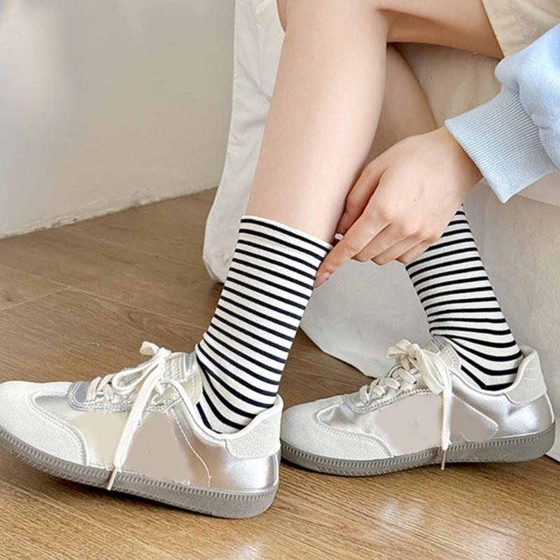 Womens Japanese Korean Cotton Middle Calf Socks Elegant College Style Casual Multicolored Striped Crew Socks Streetwear