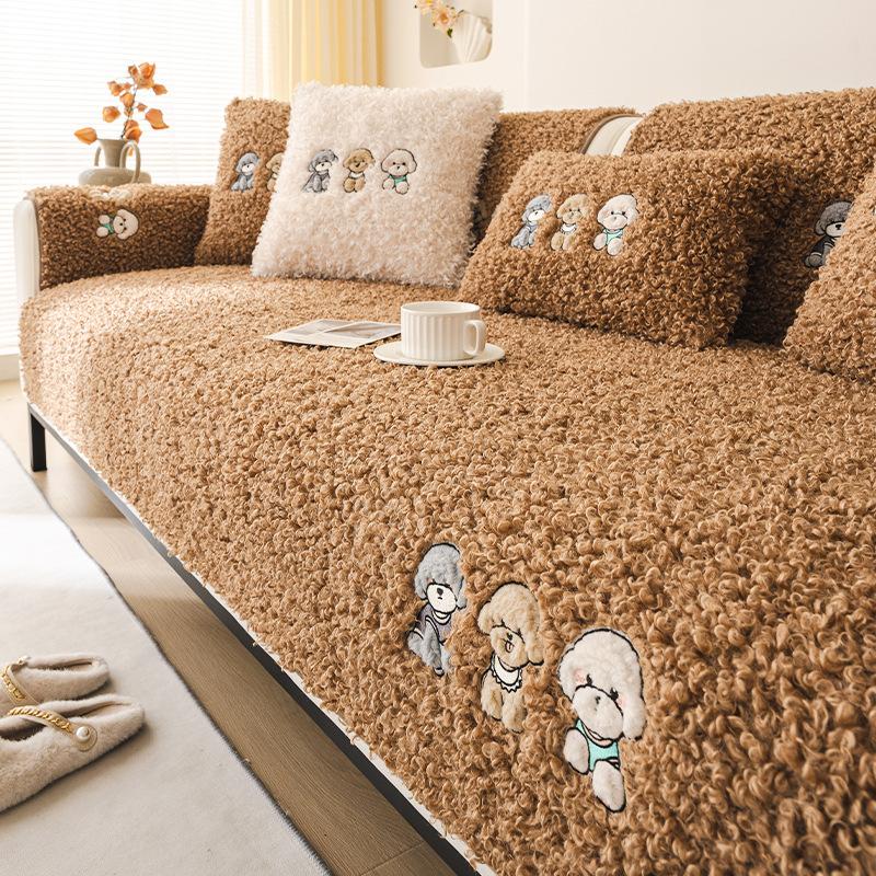 1 Pc Autumn and Winter Cartoon Plush Sofa Mat New Winter Thick Anti Slip Sofa Cover Cute Animal Patterns Pet Friendly Machine Washable