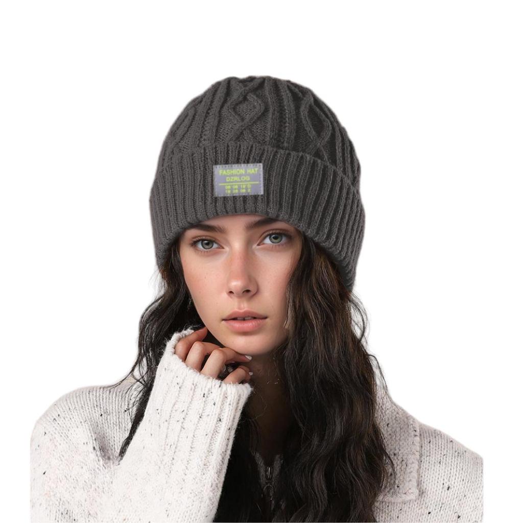 Unisex Knitted Beanie: Warm Pullover Hat for Autumn and Winter – Stylish, Cold-Proof Wool Hat