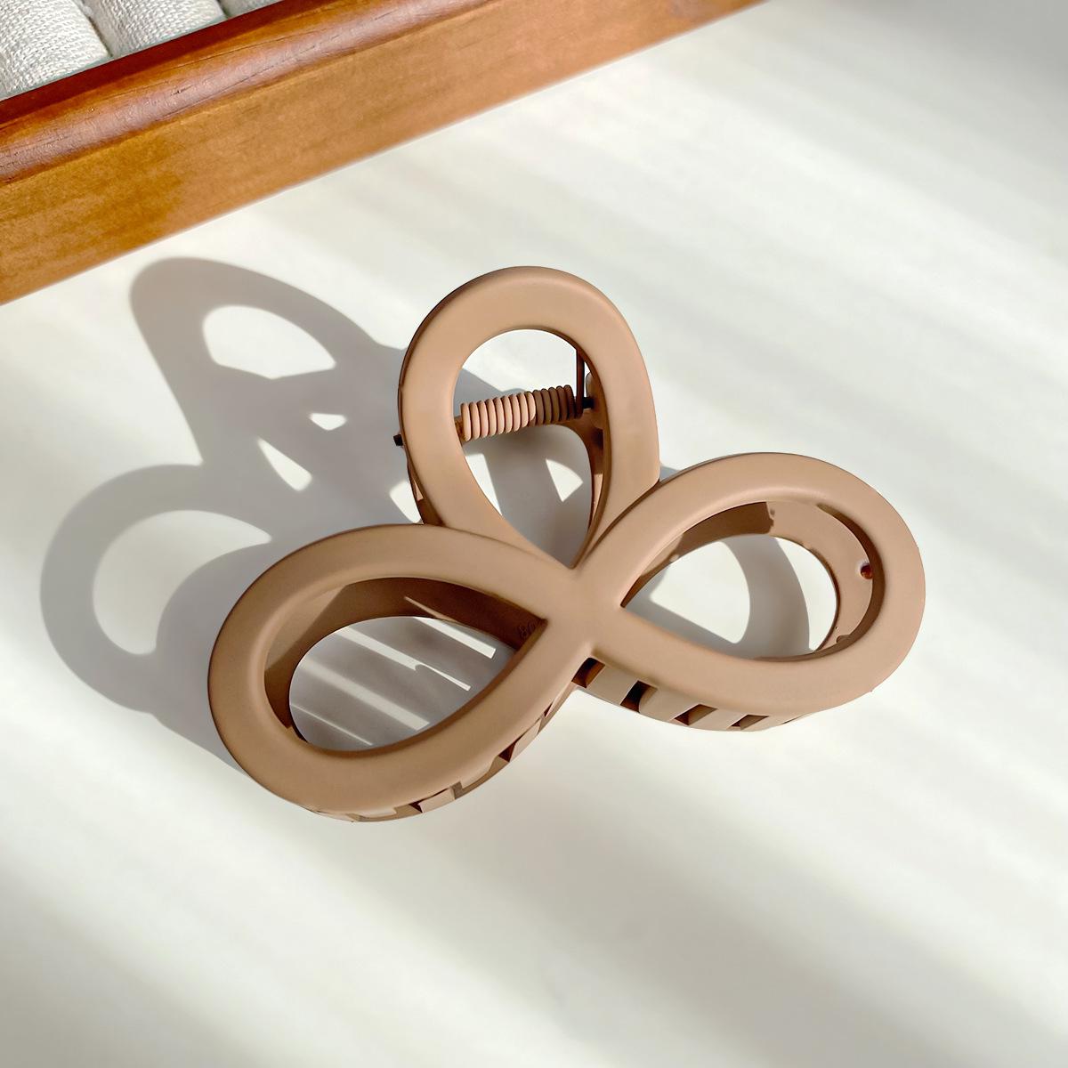 

2024 Зажим для волос «Акула» высокого класса для женщин с тонкими волосами - Зажим среднего размера для прически «пучок»