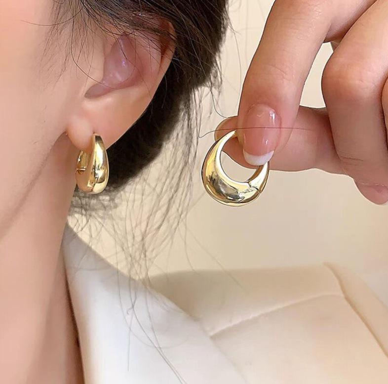 Bold Metal Circle Stud Earrings for Women – Statement Ear Cuff Hoop Jewelry