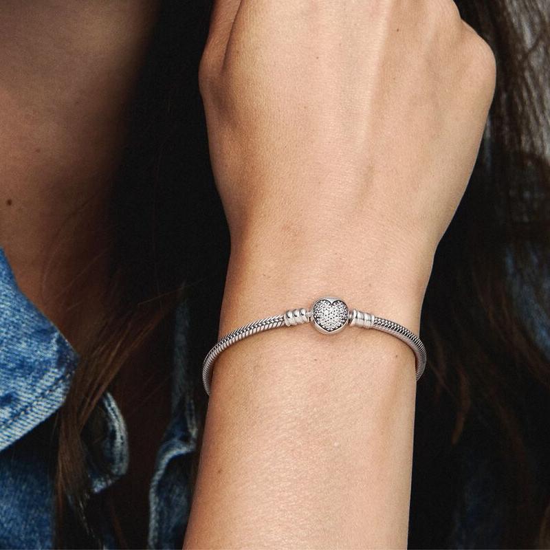 Pandora Bracciale a catena serpente con ciondolo Cuore scintillante Donna Argento 590743CZ