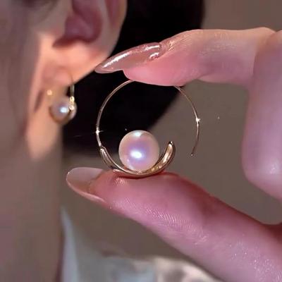 Trendy High-End French Simulation Pearl Earrings for Women Elegant Niche Style