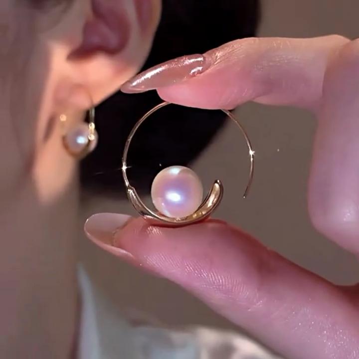 Trendy High End French Pearl Earrings Design Elegant Niche Pearl Earrings Women