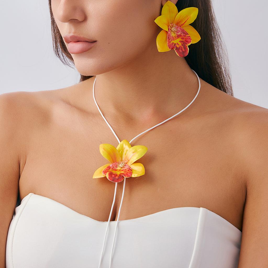 Fashion Three-Dimensional Simulation Flower Necklace Choker Personalized Long Wax Thread Fabric Flower Necklace