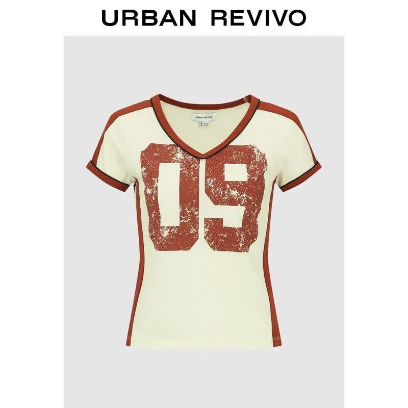 UR Women s V-Neck Distressed Print T-Shirt S