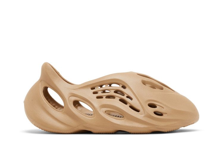 adidas Yeezy Foam RNR Clay Taupe