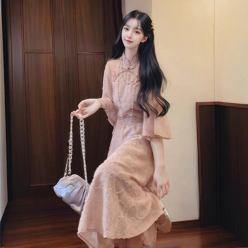 2025 Modernes Cheongsam-Kleid im chinesischen Stil mit Jacquardmuster, Übergröße, Sommerausgabe - Damen-Langkleid mit Taillenraffung