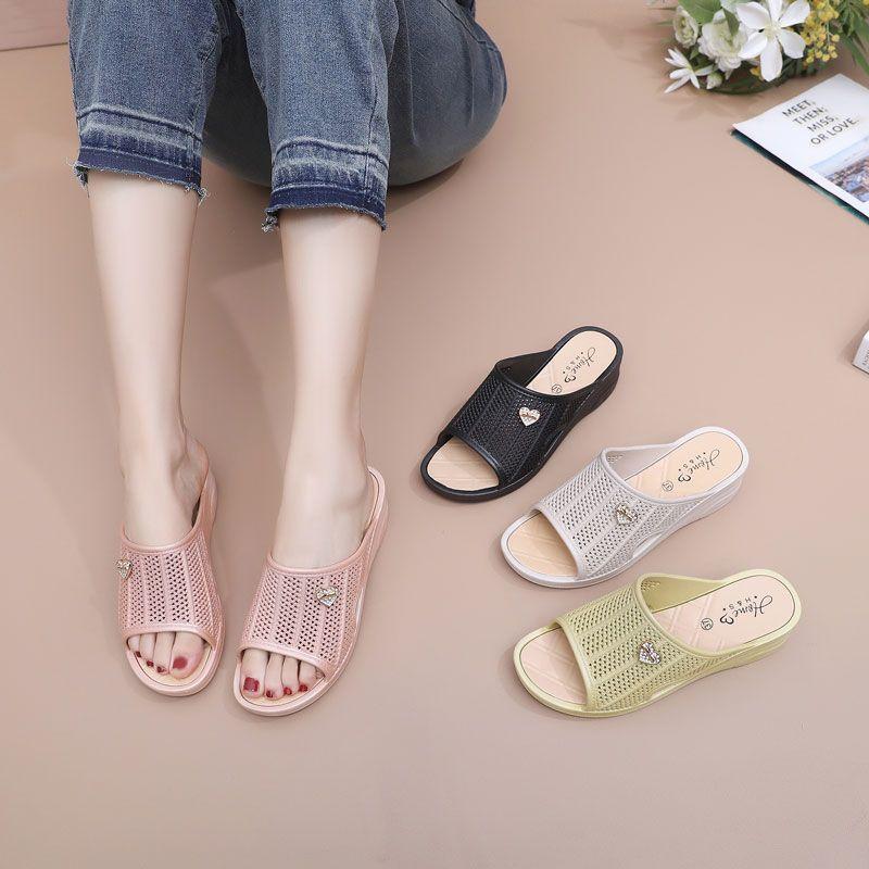 Women's Slippers for Outdoor Use, Thick-soled High Heels, Non-slip, Soft-soled, Home Bathroom, Wedge-heeled Women's Sandals