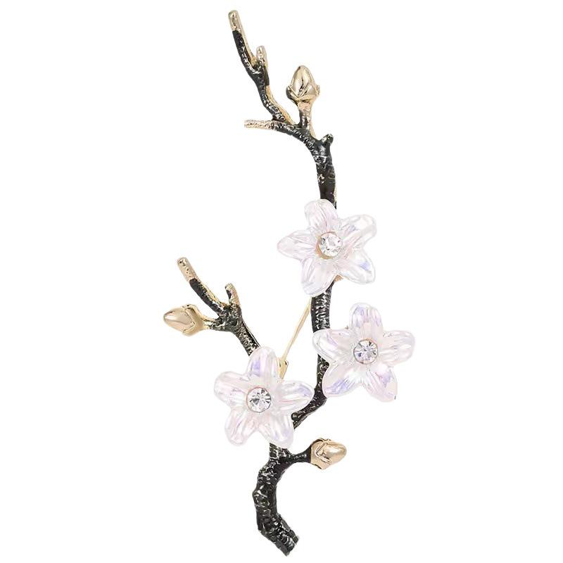 Elegant Retro Plum Blossom Brooch: High-End Women's Cheongsam Floral Pin Accessory