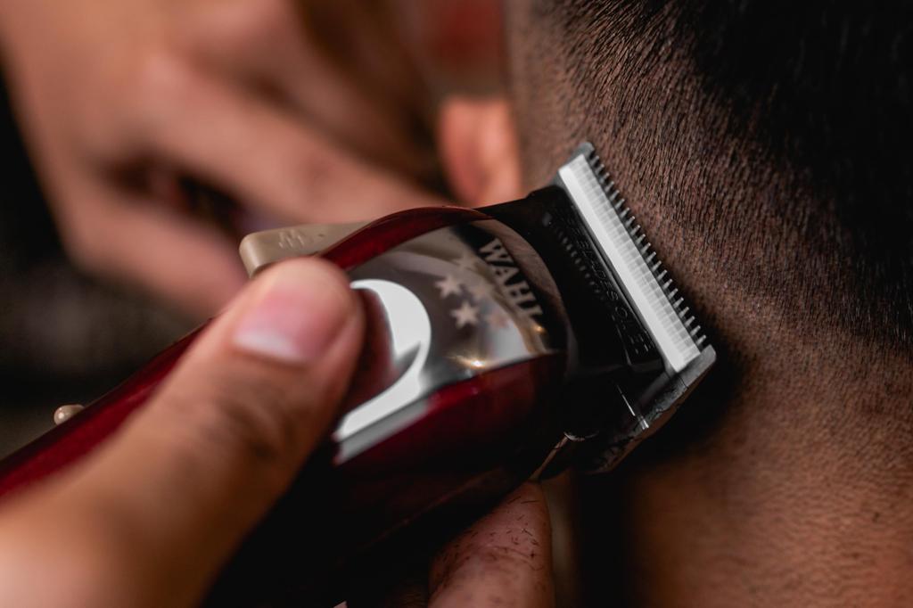 WAHL 5 Star Cordless Magic Clip Hair Perfect for Creating a Faded [Professional Clipper. Look.]