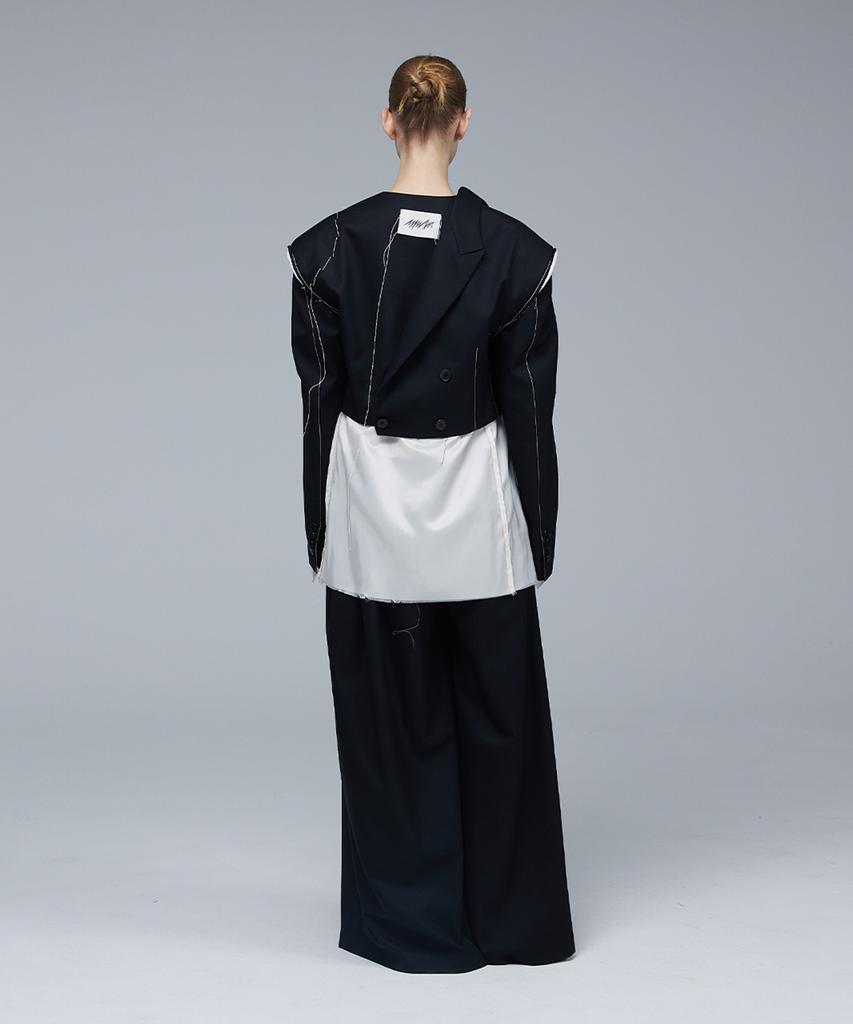 Meuameu Signature Unbalance Pin Tuck Logo Band Flare Slacks