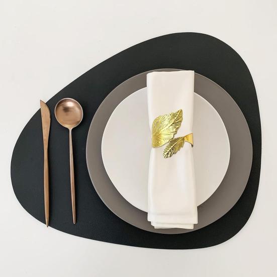 Yousheng Leaf Napkin Rings Reusable Metal Napkin Holders Vintage Leaf Shaped Napkin Rings for Holiday Party Wedding Formal or Casual Dinning Table