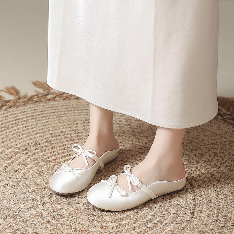 Wear half slippers outside and increase the height inside. Summer new gentle single shoes bow cool slippers women