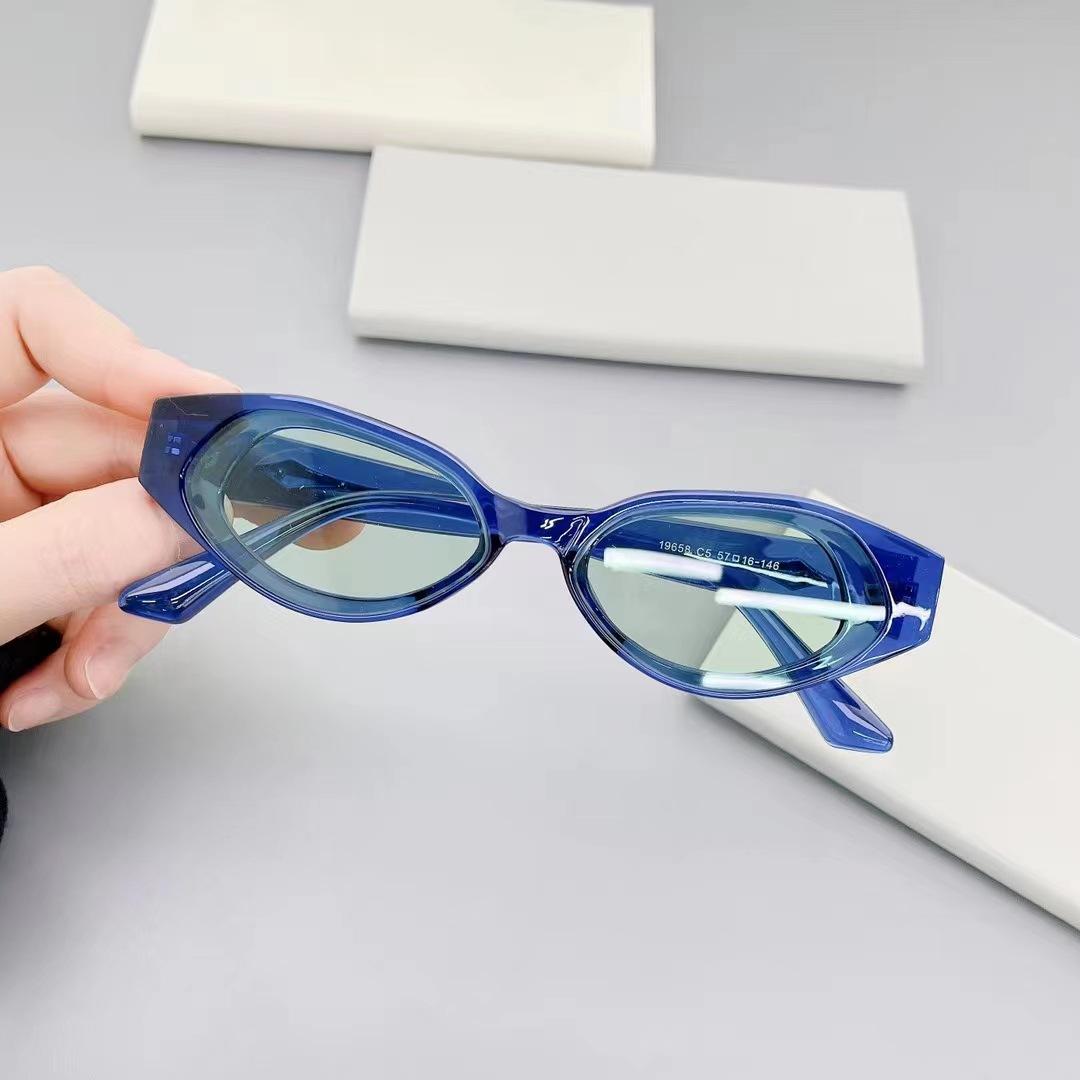 

Vintage Style Women s Sunglasses Fashion Cat Eye Shape UV400 Protection Sun Glasses Men Holiday Travelling Female Sunglass