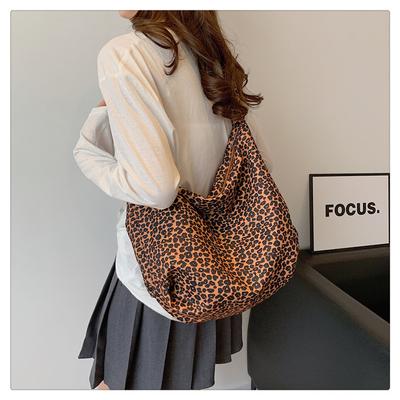 Bag Women's Bag New 2025 Shoulder Bag Leopard Print Casual Shopping Bag Large Capacity Popular Fashion Solid Color Tote Bag