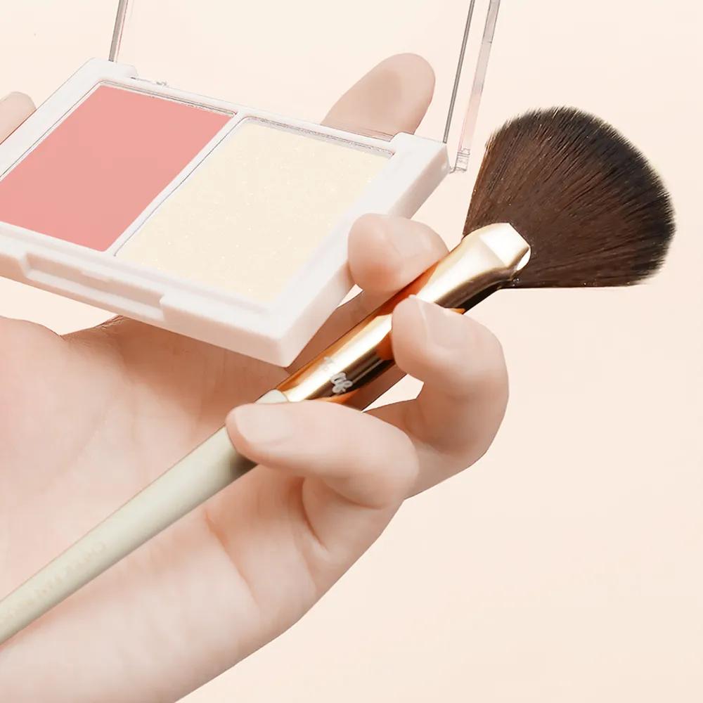 TOOLIF 005 Cheek Fan Brush