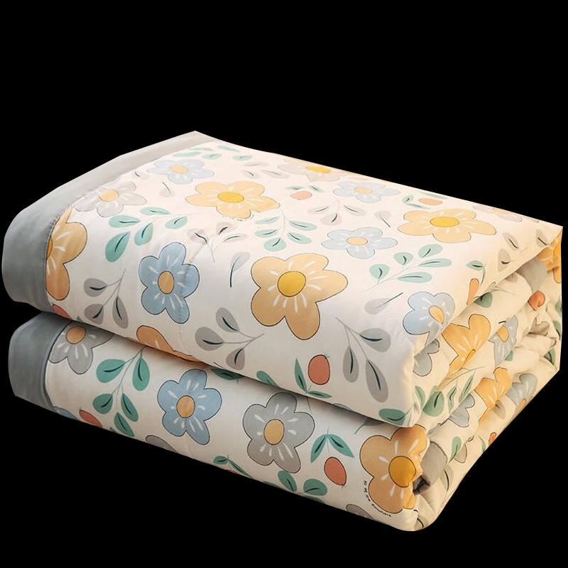 

PLAYBOY All-Season Washed Cotton Quilt