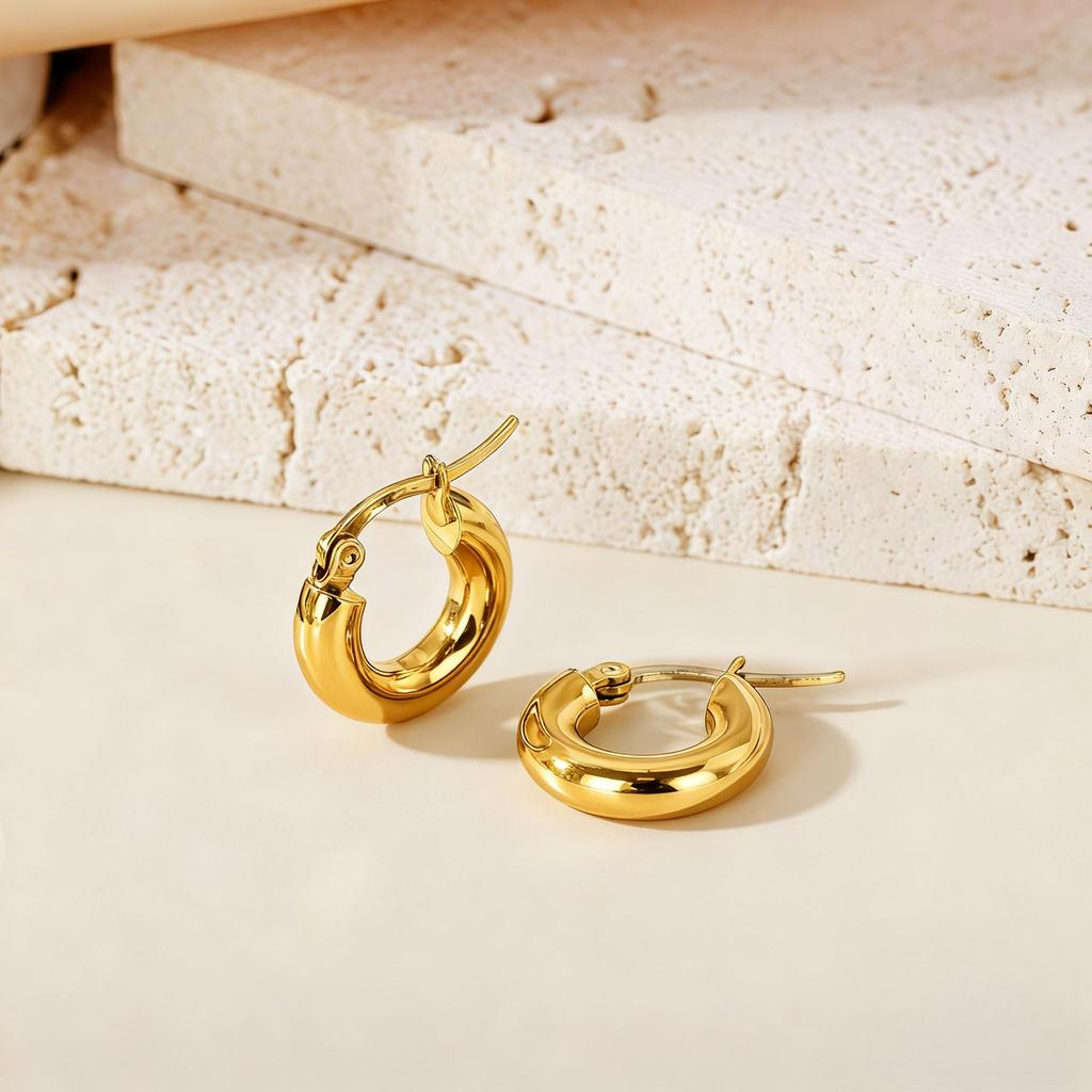 European American Classic Smooth C-Shaped Hoop Titanium Steel Retro Earrings for Women