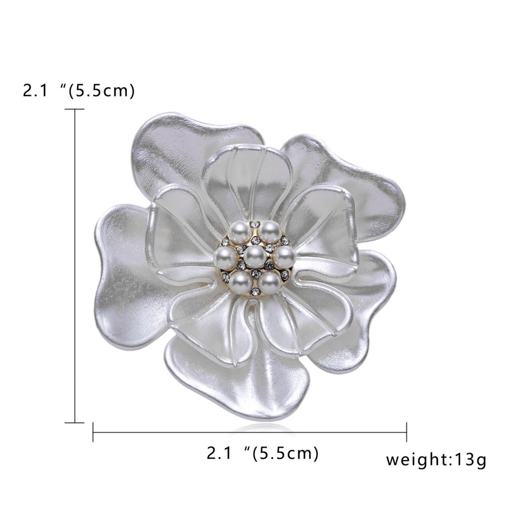 Elegant White Resin Camellia Flower Brooches For Women Men Delicate Imitation Pearl Rhinestone Floral Plant Pins Wedding Jewelry