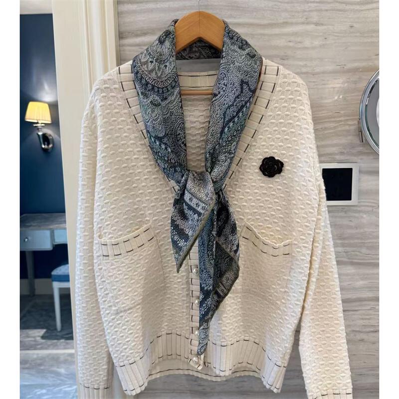 NINA SOLOR Wool & Cashmere Blend Square Scarf