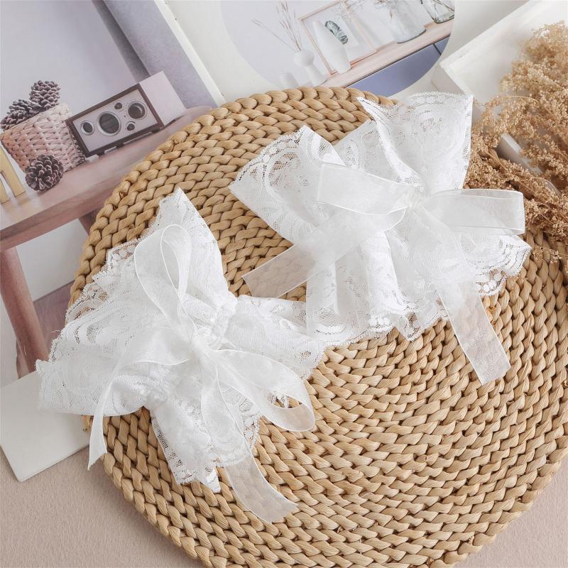 Elegant Lace Jabot Collar Detachable Hollow Design Wrist Cuffs Victorian Style Cosplay Accessory For Women Party Costume