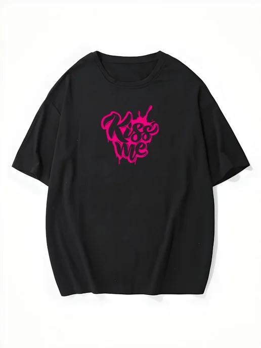 Oversized T-shirt with “kissing lips” print 3XL