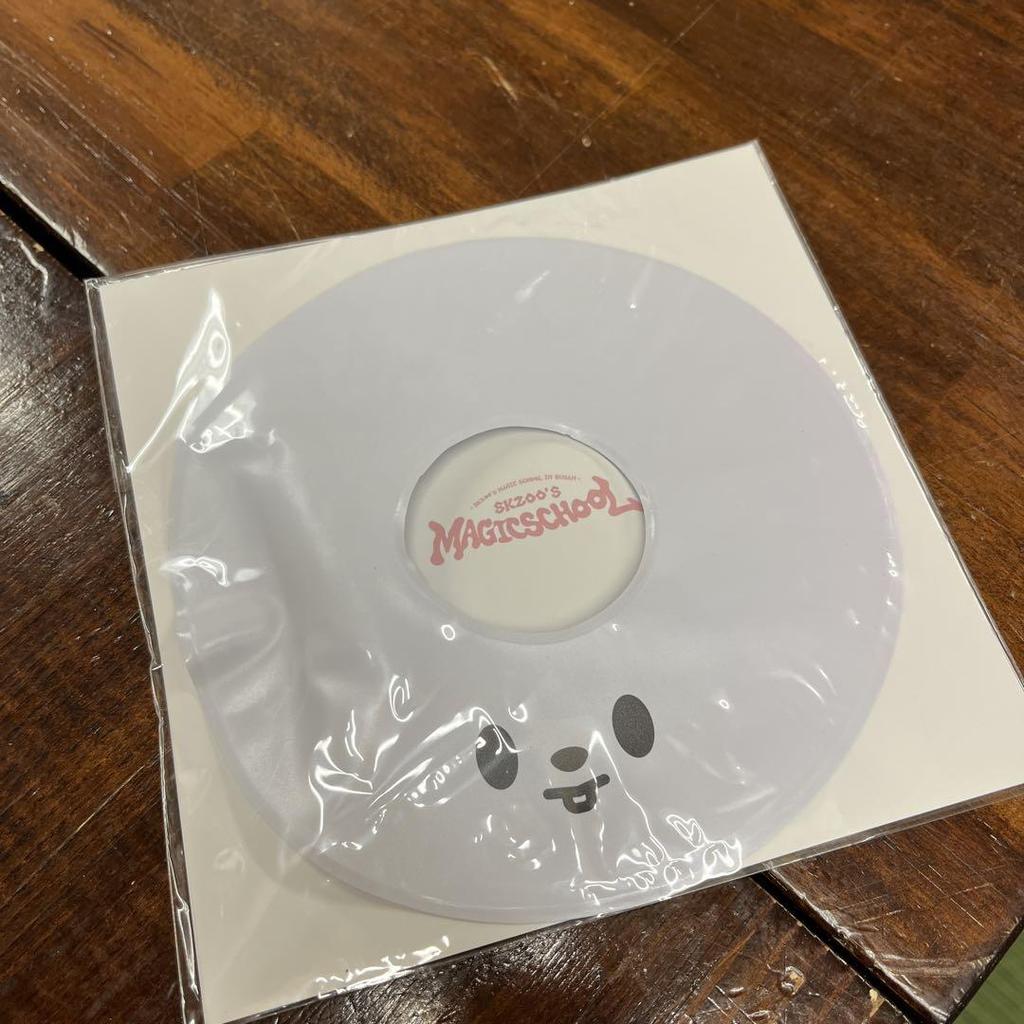 [USED] skzoo mini tube swim ring Leebit