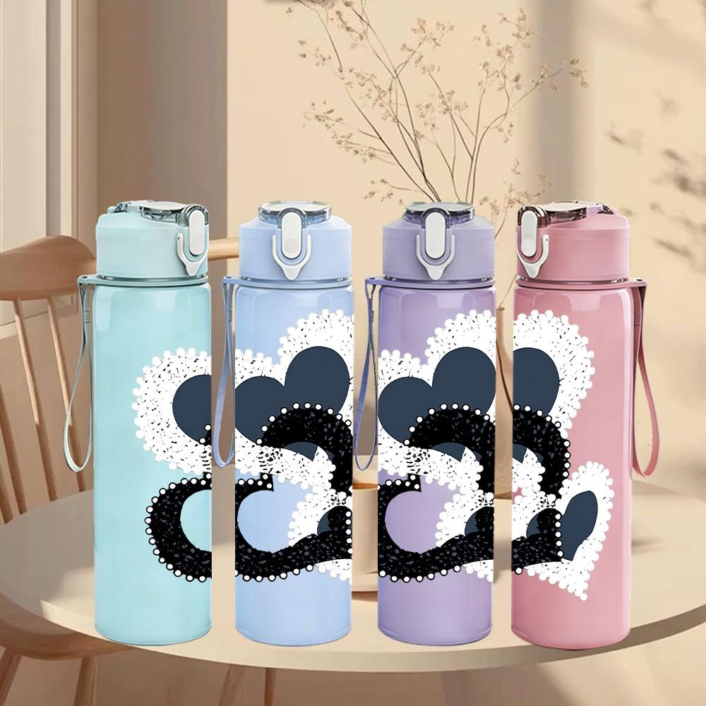 1PC Swirly Intertwined Black Heart Print 750ml Color Plastic Sports Water Bottle Leakproof Flip Straw Lid Suitable for Sports Office Home Use
