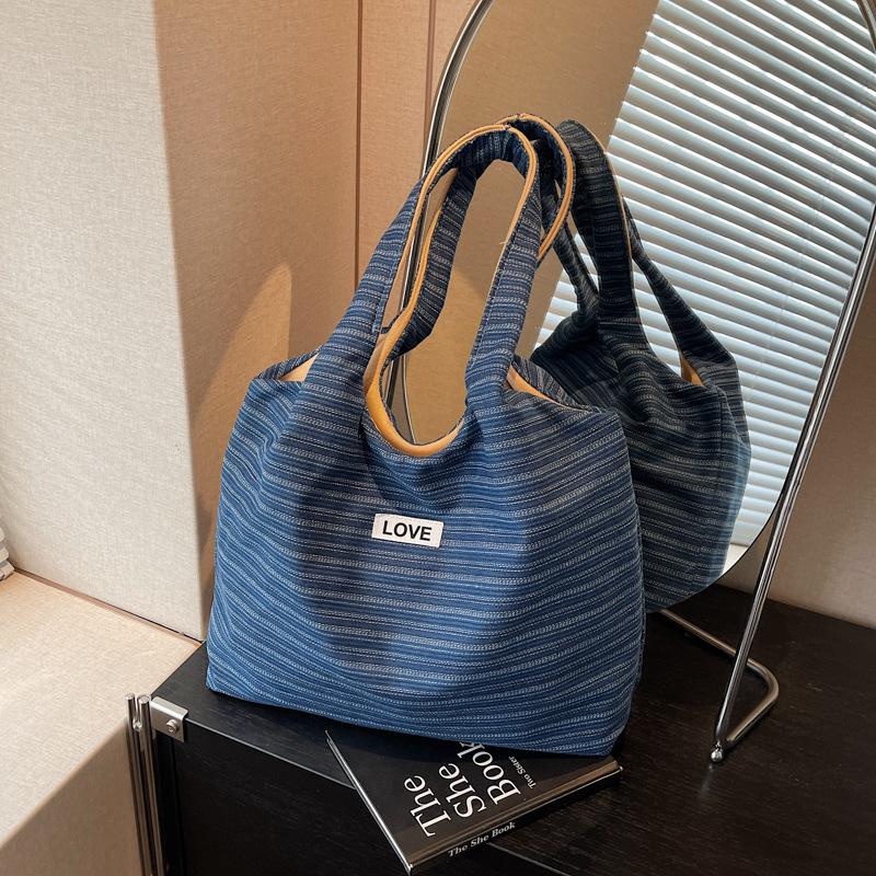 Bag women's large-capacity new summer versatile shoulder bag student class tote bag
