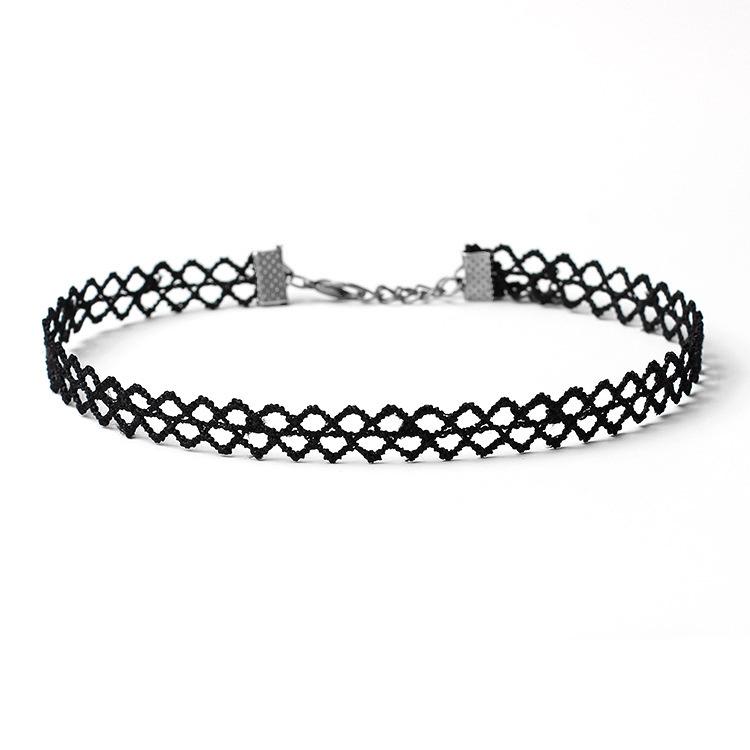 Personality Design Punk Style Black Lace Choker Necklace for Women Charm Geometric Square Pendant Goth Jewelry Accessory Gift