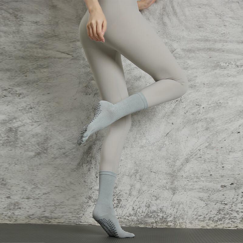 

Baisenji Professional Anti-Slip Yoga Toe Socks One Size